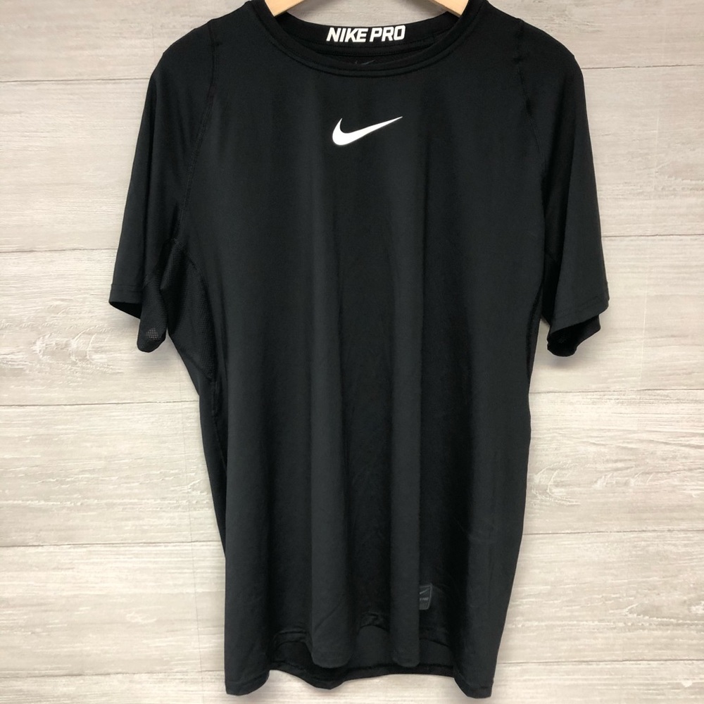 * | Nike | Dri-fit shirt. Size L. - Picture 1 of 4